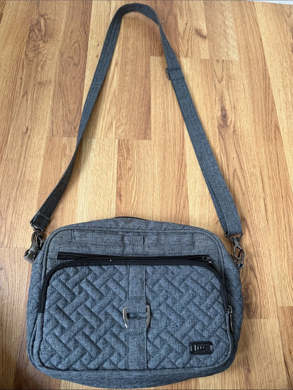 lug Corousel XL Quilted Gray Messenger Crossbody Bag - Unbranded